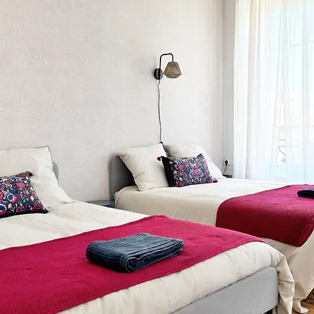 Cinnabar - Appartement 10 Personnes - Check In H24 & Wifi Apartment