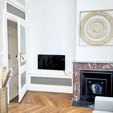 Apartment Cinnabar - Appartement 10 Personnes - Check In H24 & Wifi *